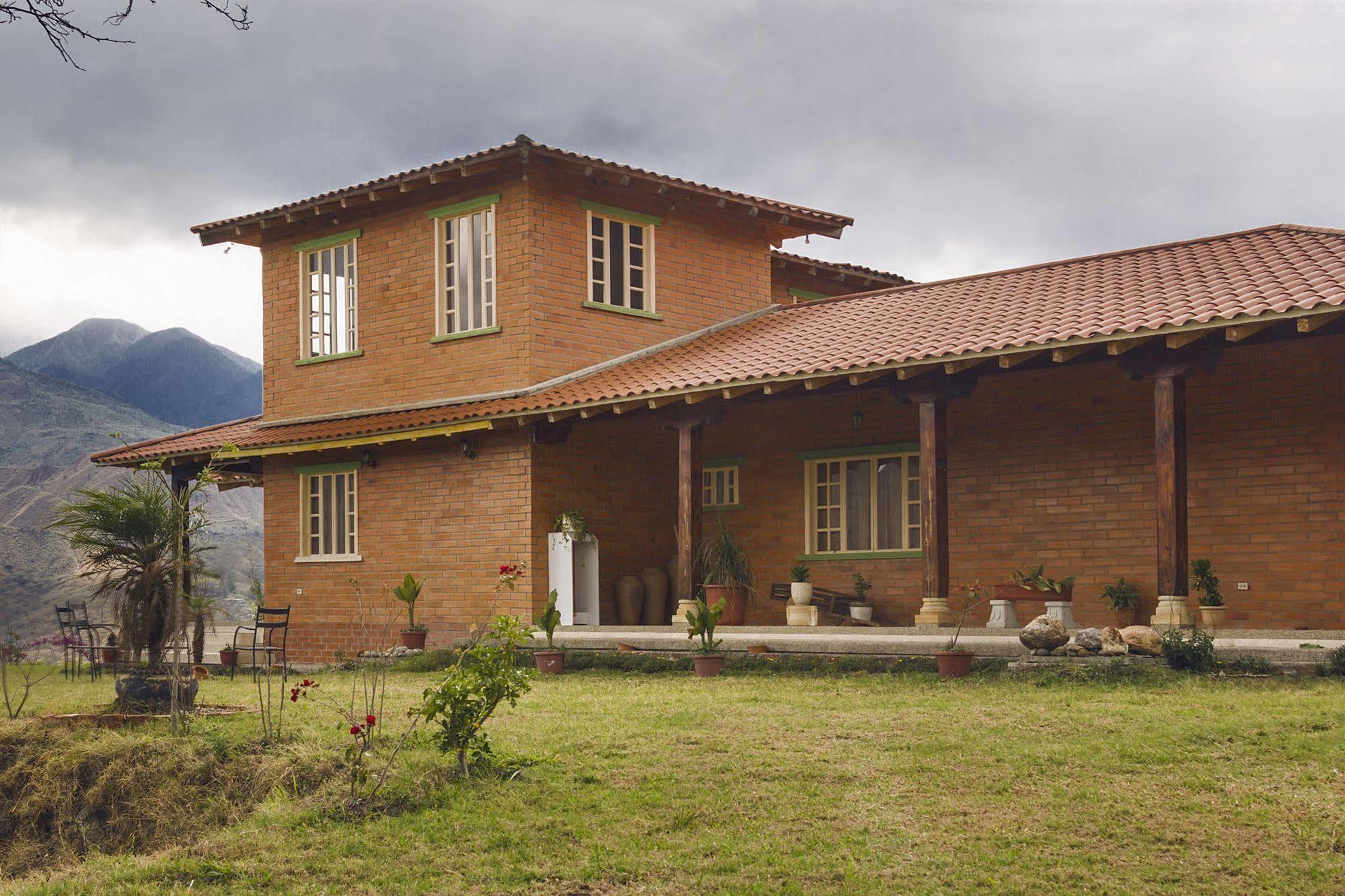 Villa Beatriz Lodge Vilcabamba Exterior photo