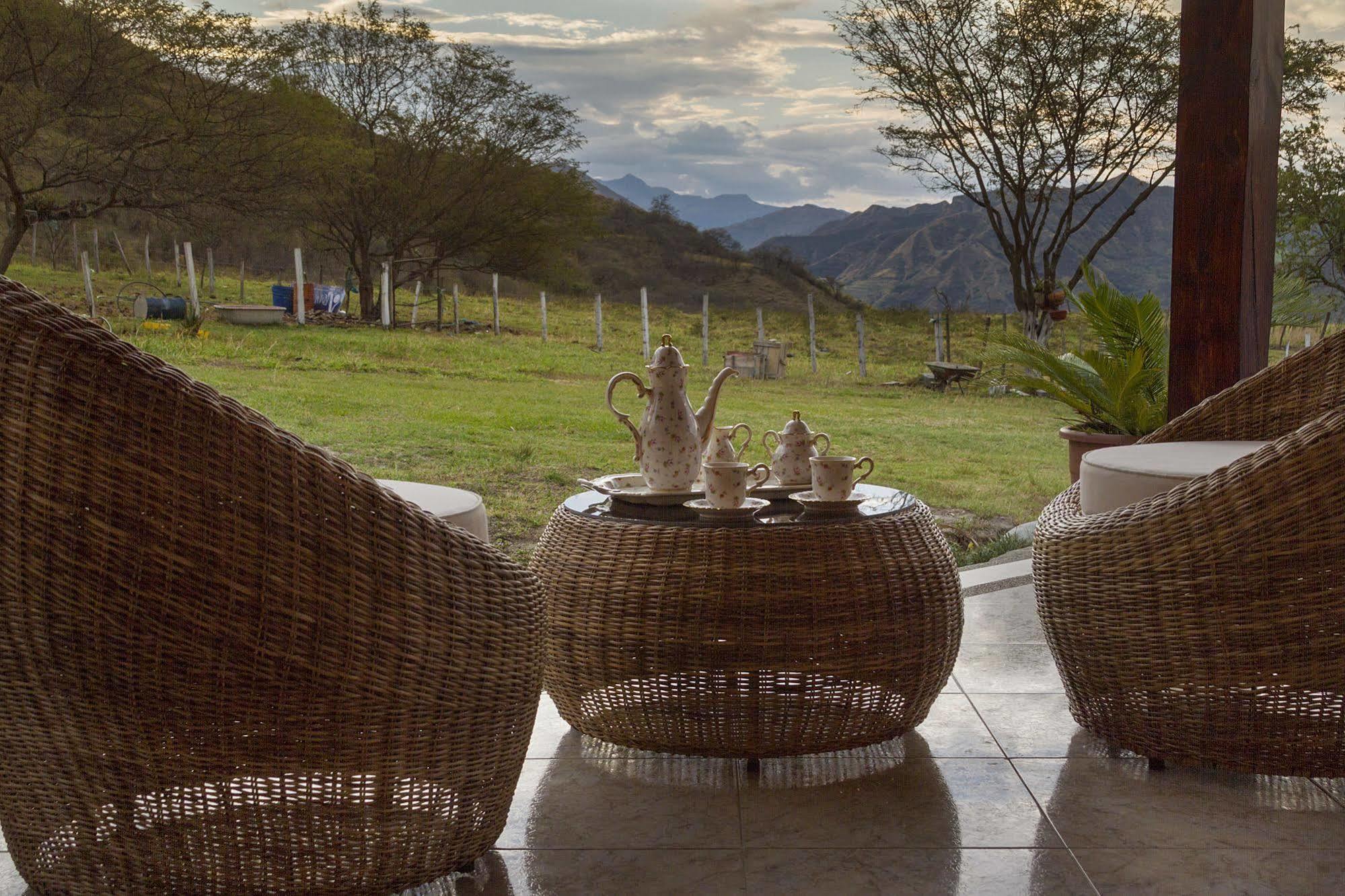 Villa Beatriz Lodge Vilcabamba Exterior photo